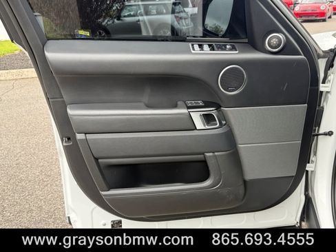 Used 2019 Land Rover Range Rover Sport Supercharged AWD/4WD image 15