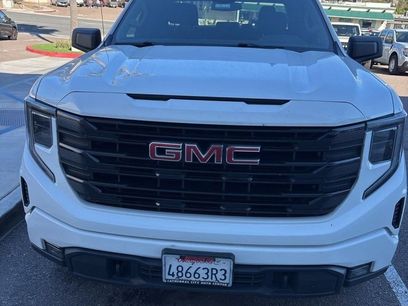 Used 2022 GMC Sierra 1500 Elevation