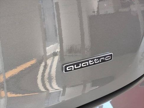Certified 2024 Audi Q5 2.0T Premium Plus w/ Premium Plus Package AWD/4WD image 19