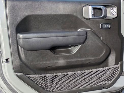 Used 2023 Jeep Gladiator Rubicon w/ LED Lighting Group image 12