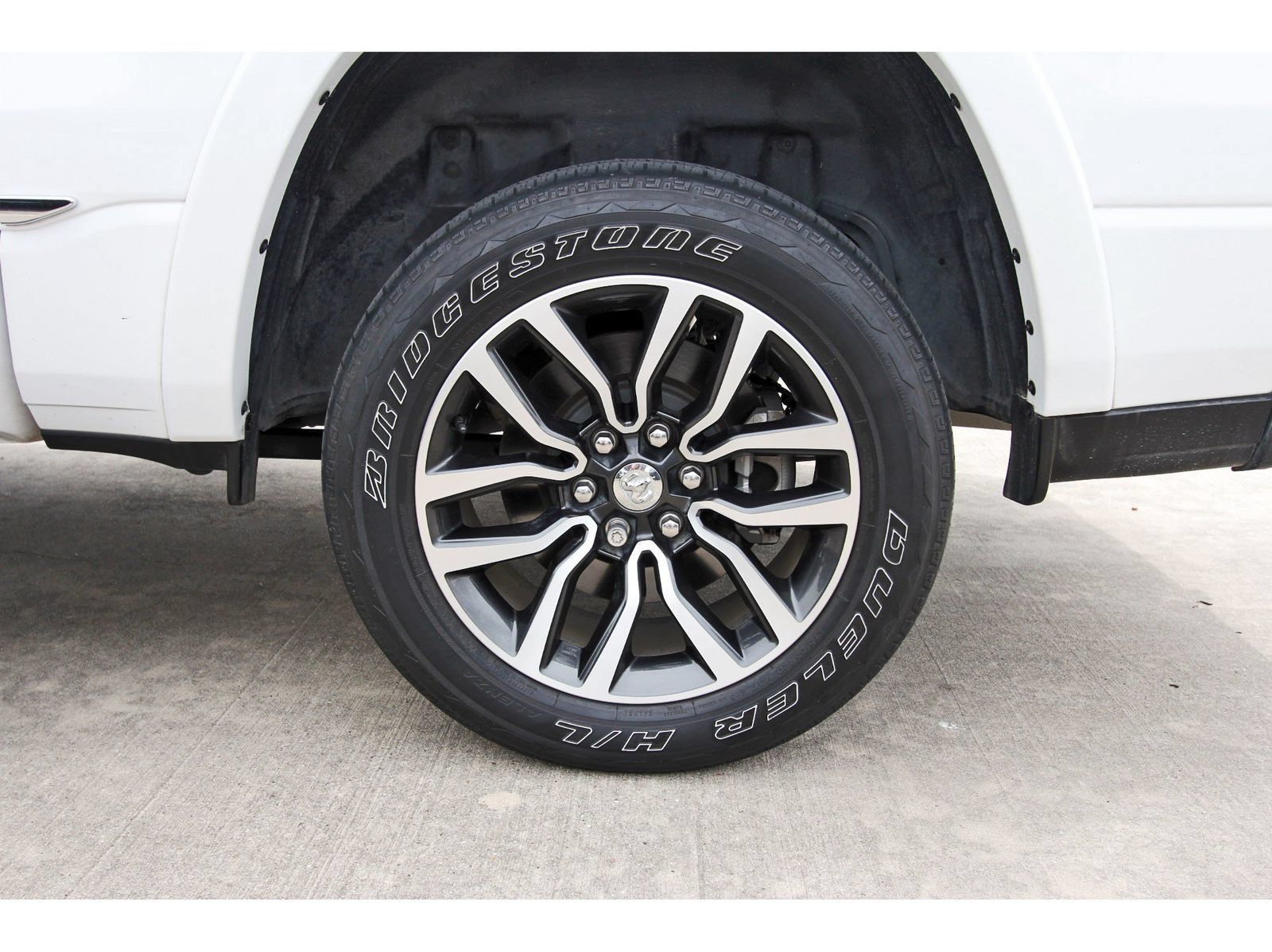 Used 2025 RAM 1500 Limited AWD/4WD image 31