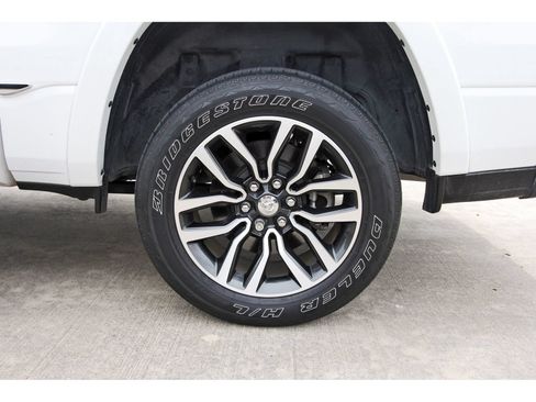 Used 2025 RAM 1500 Limited AWD/4WD image 31