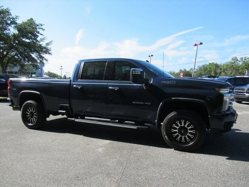 Used 2022 Chevrolet Silverado 3500 High Country w/ Safety Package II AWD/4WD image 2