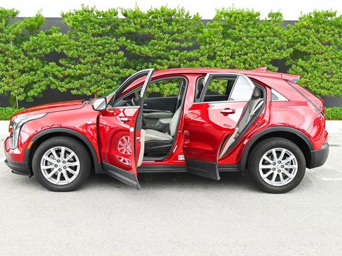 Used 2023 Cadillac XT4 Luxury image 7
