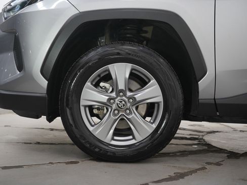 Used 2025 Toyota RAV4 LE AWD/4WD image 30