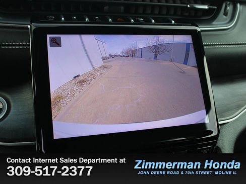 Used 2024 Jeep Grand Cherokee L Limited w/ Black Appearance Package image 23