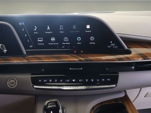 Used 2022 Cadillac Escalade ESV Premium Luxury Platinum w/ LPO, Radiant Package AWD/4WD image 23