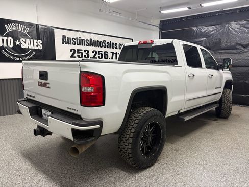 Used 2017 GMC Sierra 2500 Denali w/ Duramax Plus Package AWD/4WD image 3