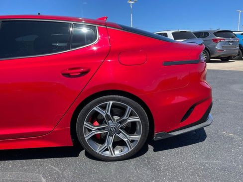 Used 2018 Kia Stinger GT2 AWD/4WD image 38