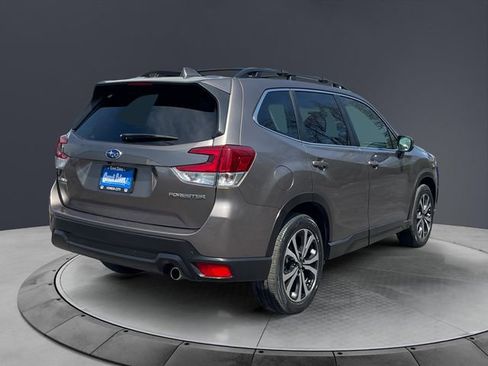 Used 2023 Subaru Forester Limited AWD/4WD image 5