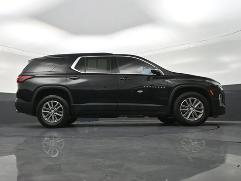 Used 2023 Chevrolet Traverse LT FWD image 26