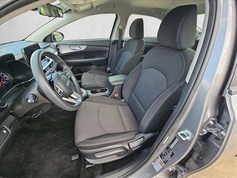 Used 2024 Kia Forte LXS FWD image 15