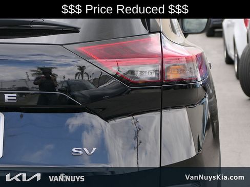 Used 2024 Nissan Rogue SV FWD image 29
