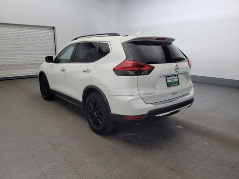 Used 2017 Nissan Rogue SV w/ Midnight Edition Package image 5