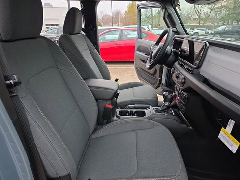 New 2026 Jeep Gladiator Sport image 10