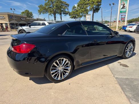 Used 2011 INFINITI G37 Sport w/ Premium Pkg image 9