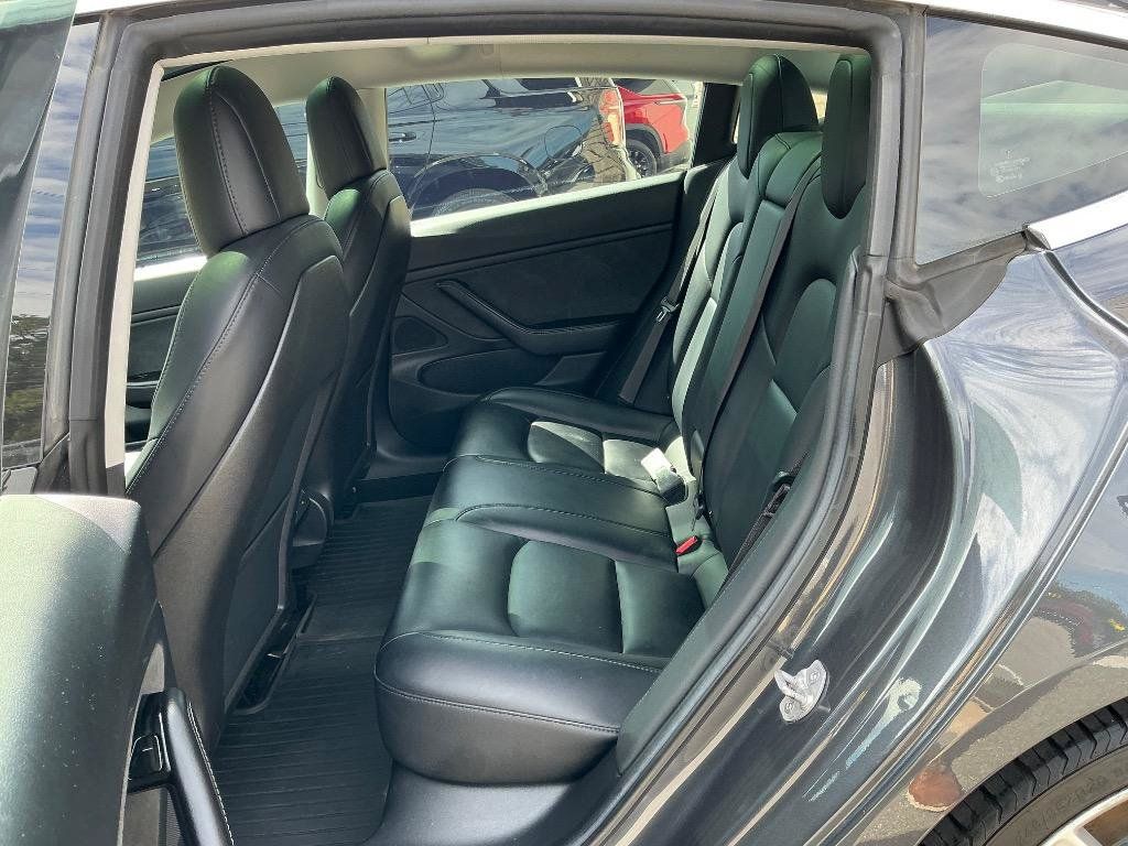 Used 2018 Tesla Model 3 Long Range AWD/4WD image 13