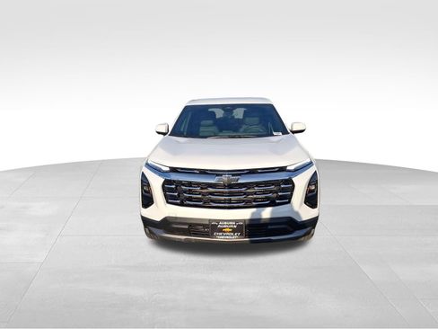 Used 2026 Chevrolet Equinox LT w/ Convenience Package II image 8