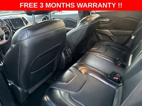 Used 2020 Jeep Cherokee Limited AWD/4WD image 21