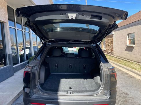 Used 2025 Chevrolet Equinox LT image 31