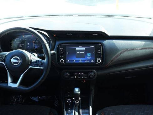 Used 2023 Nissan Kicks SR image 32