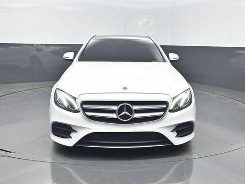 Used 2019 Mercedes-Benz E 300 4MATIC image 39