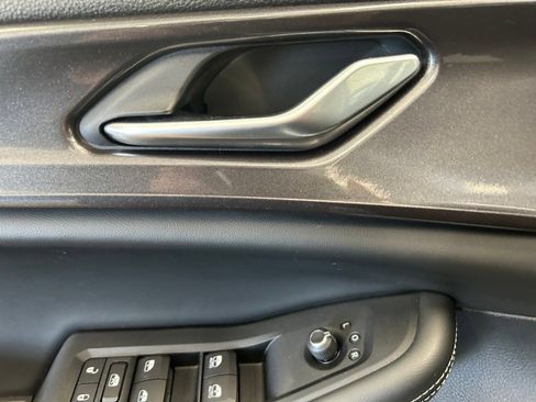 Certified 2022 Jeep Grand Cherokee L Laredo w/ Luxury Tech Group I AWD/4WD image 12