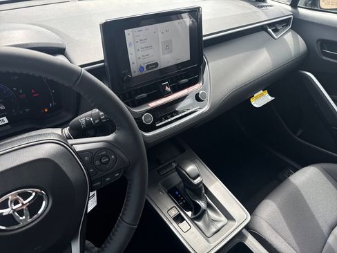New 2026 Toyota Corolla Cross LE AWD/4WD image 24