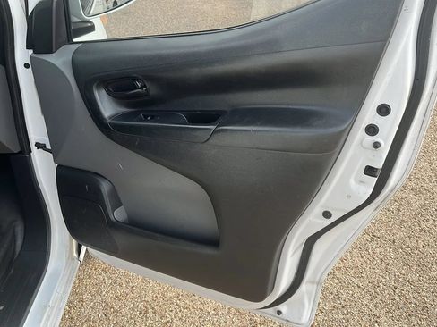 Used 2015 Chevrolet City Express LS w/ Appearance Package FWD image 18