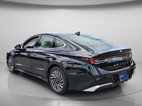 Certified 2025 Hyundai Sonata SEL FWD image 8