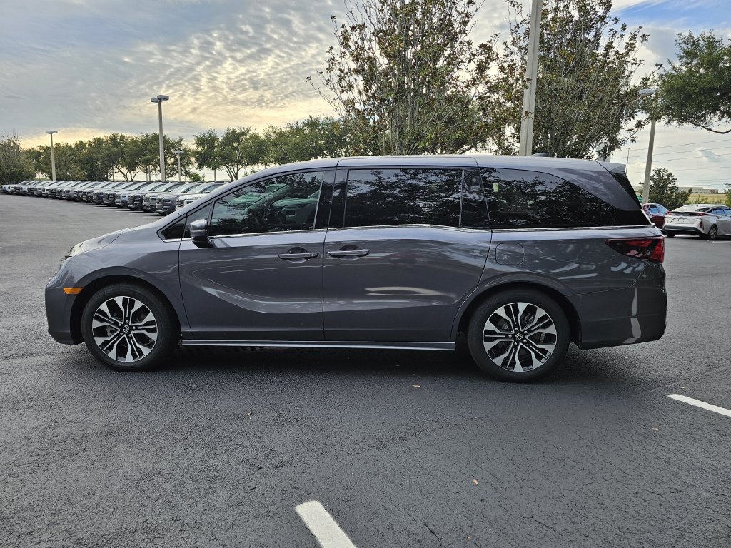 Used 2026 Honda Odyssey Elite image 5