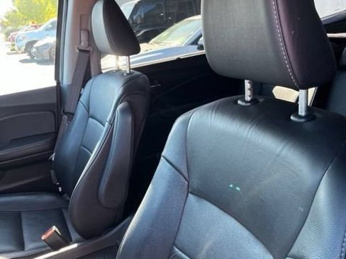 Used 2018 Honda Pilot Touring image 5