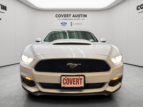 Used 2016 Ford Mustang Convertible image 8