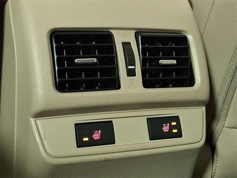 Used 2016 Subaru Outback 2.5i Limited image 14