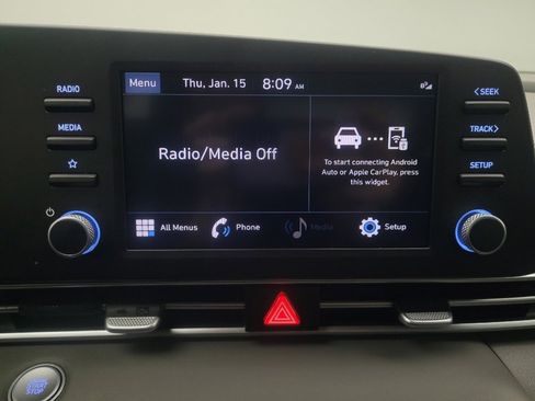 Used 2023 Hyundai Elantra SEL image 25