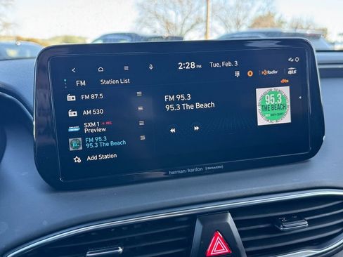 Used 2023 Hyundai Santa Fe Limited image 13