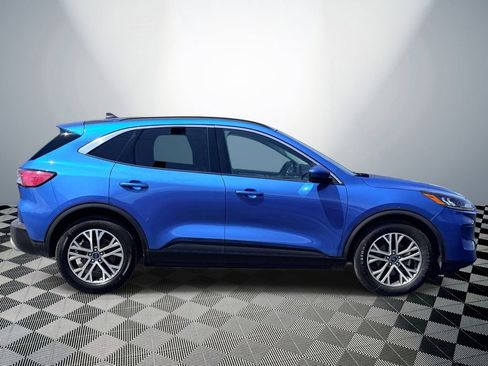 Used 2021 Ford Escape SEL w/ Technology Package FWD image 6