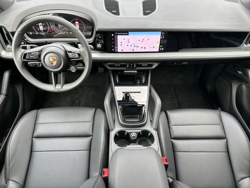 New 2026 Porsche Cayenne image 6