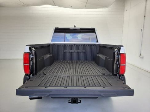 Used 2024 Toyota Tacoma SR RWD image 9