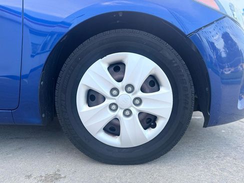 Used 2017 Kia Forte LX FWD image 22