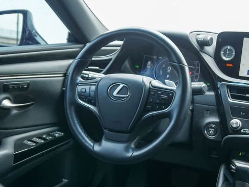 Used 2023 Lexus ES 300h w/ Premium Package FWD image 14