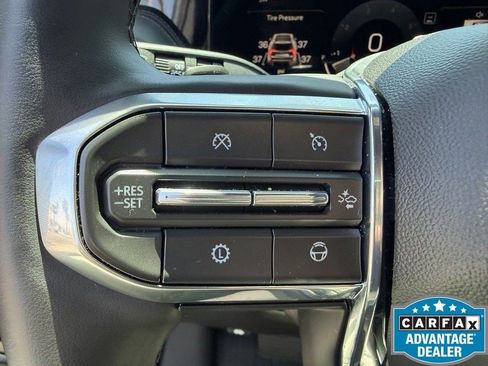 Used 2026 GMC Yukon Denali w/ Advanced Technology Package AWD/4WD image 12