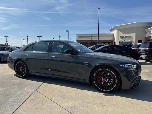 New 2025 Mercedes-Benz S 63 AMG S image 7