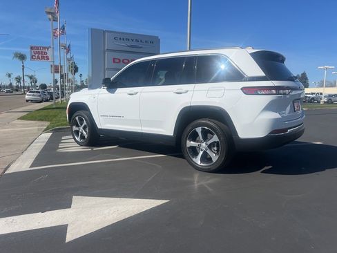 Used 2022 Jeep Grand Cherokee Limited 4xe w/ Luxury Tech Group II image 9