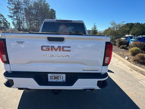 Used 2024 GMC Sierra 1500 Elevation image 9