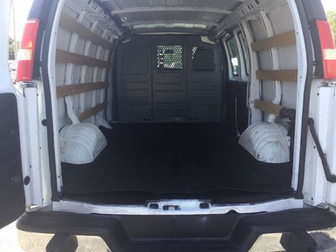 Used 2014 GMC Savana 2500 RWD image 30