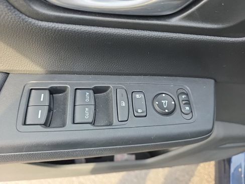 Used 2024 Honda CR-V EX image 12