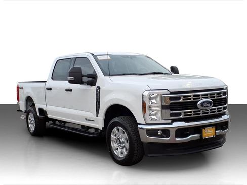 Certified 2024 Ford F250 XLT image 1