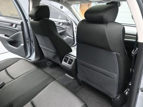 Used 2020 Honda Accord EX image 16