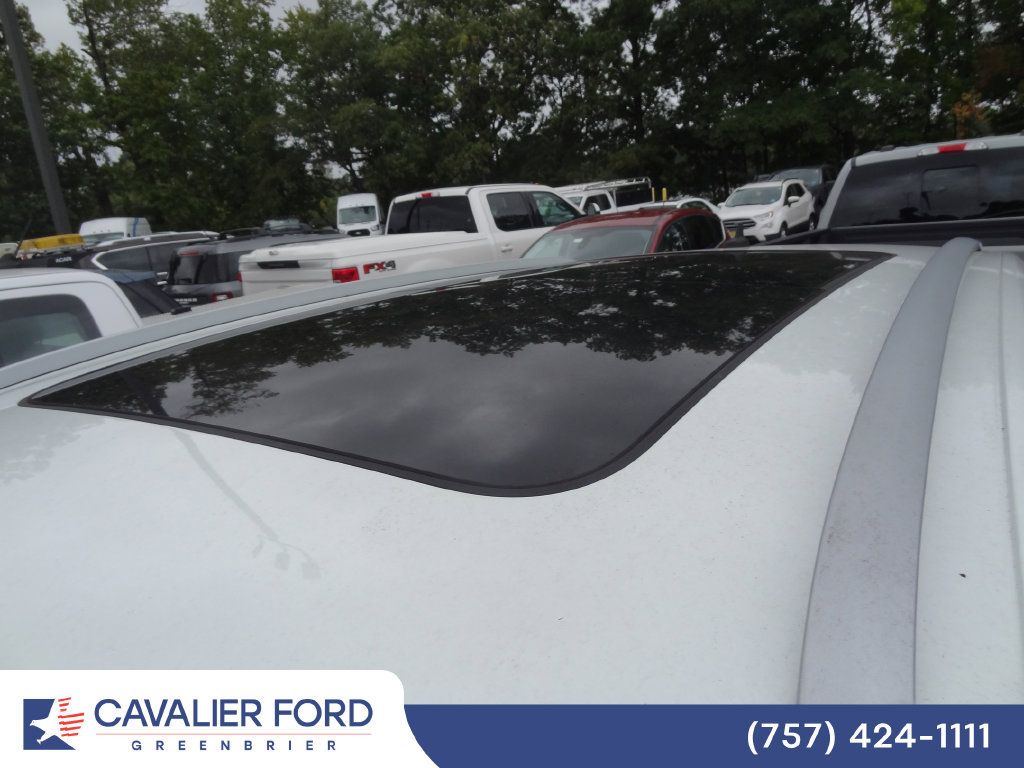 Used 2022 Volkswagen Atlas Cross Sport SE AWD/4WD image 13